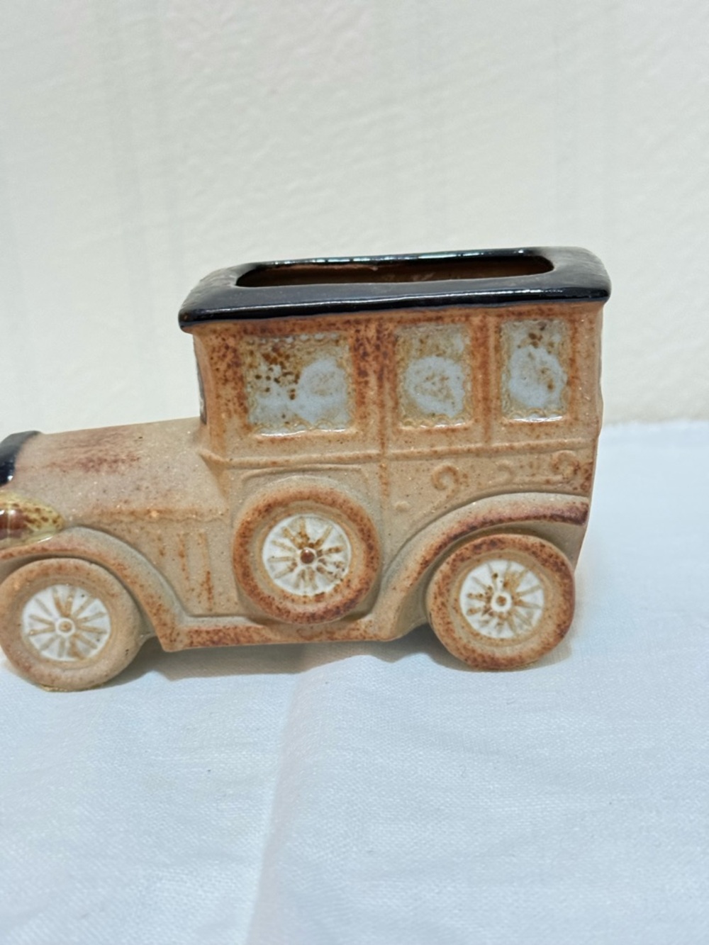 Vintage‎ R.k Ceramic Car-Shaped Glazed Brown Planter Cars & Vehicles Theme Small